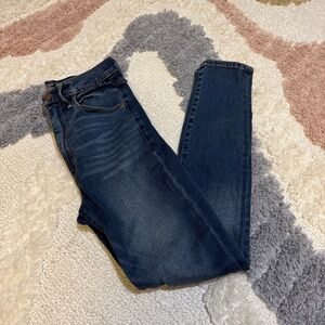 Abercrombie & Fitch ULTRA HIGH RISE SUPER SKINNY